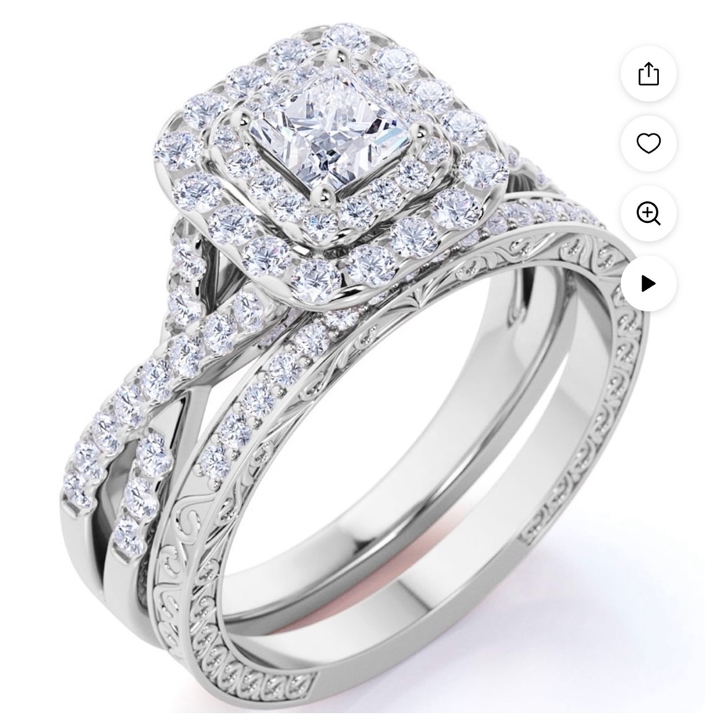 Elegant Silver Women's Ring Set